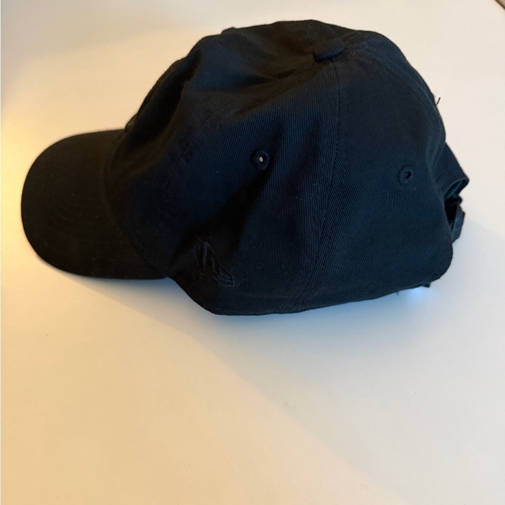 New Era Black Milwaukee Brewers Logo Cap - Picture 2 of 6